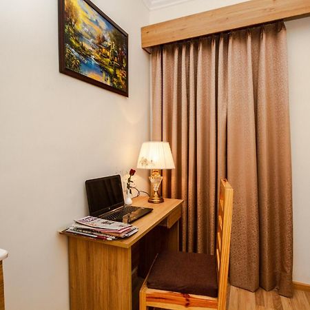 Anand Vardhan Resorts Manali  Room photo